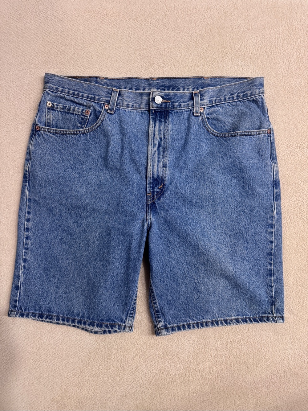 Vintage Levi's 505 Regular Fit Denim Jean Shorts Men’s W40 Med Wash 100% Cotton